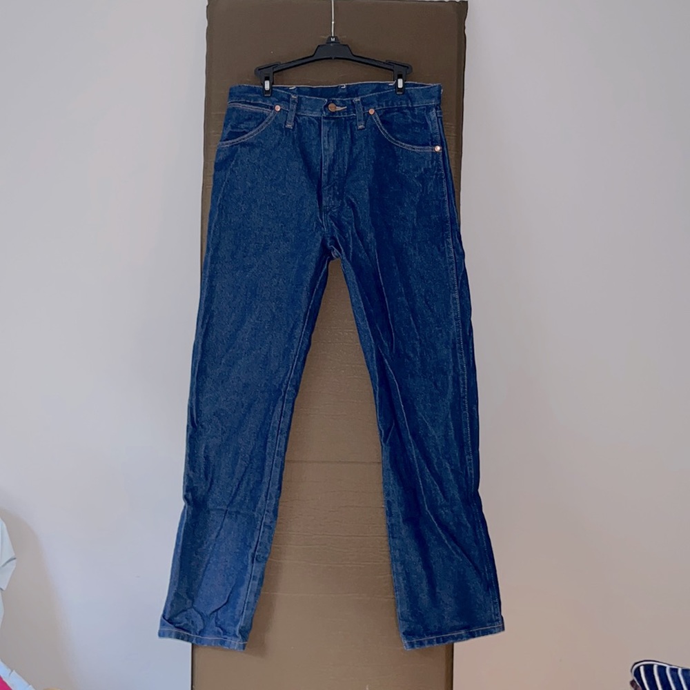 Wrangler Boot Cut Mens jeans. Size 33x32 —NWOT